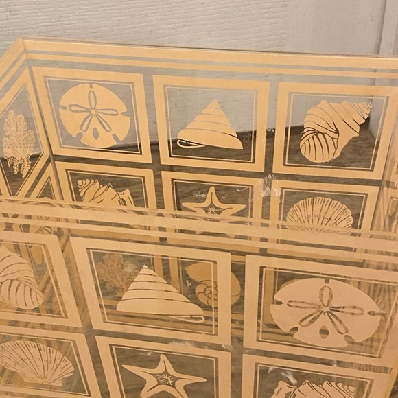 Vintage Acrylic Plastic Clear Seashell Print Peach Trashcan - Picture 6 of 6